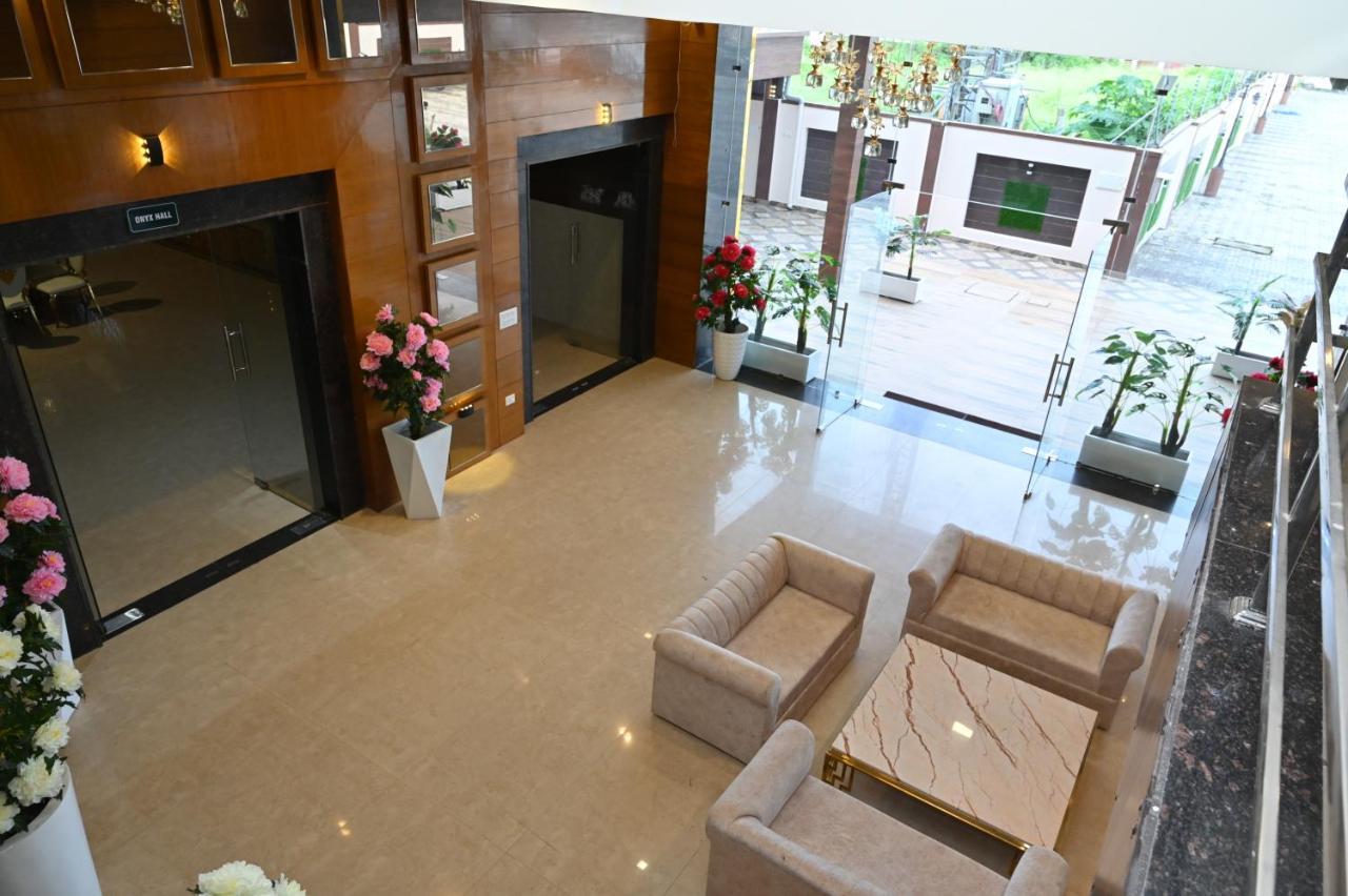 Hotel Vasdaa Grand Dehradun Ngoại thất bức ảnh