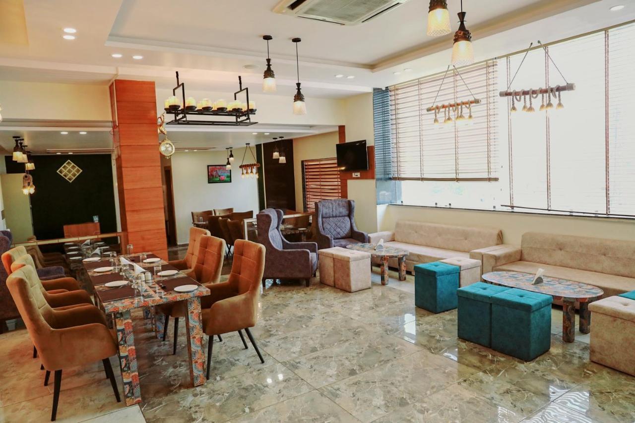 Hotel Vasdaa Grand Dehradun Ngoại thất bức ảnh