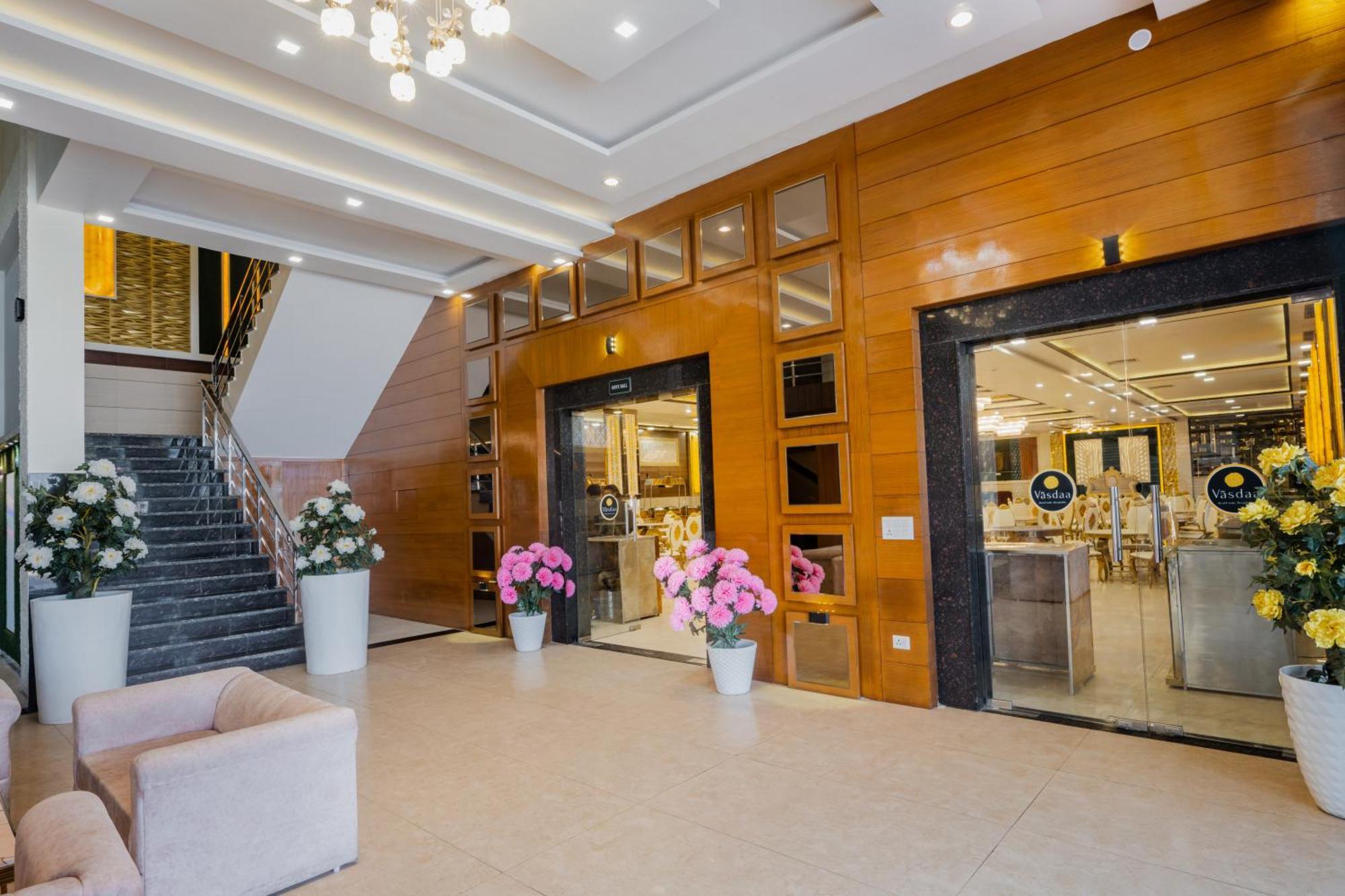 Hotel Vasdaa Grand Dehradun Ngoại thất bức ảnh