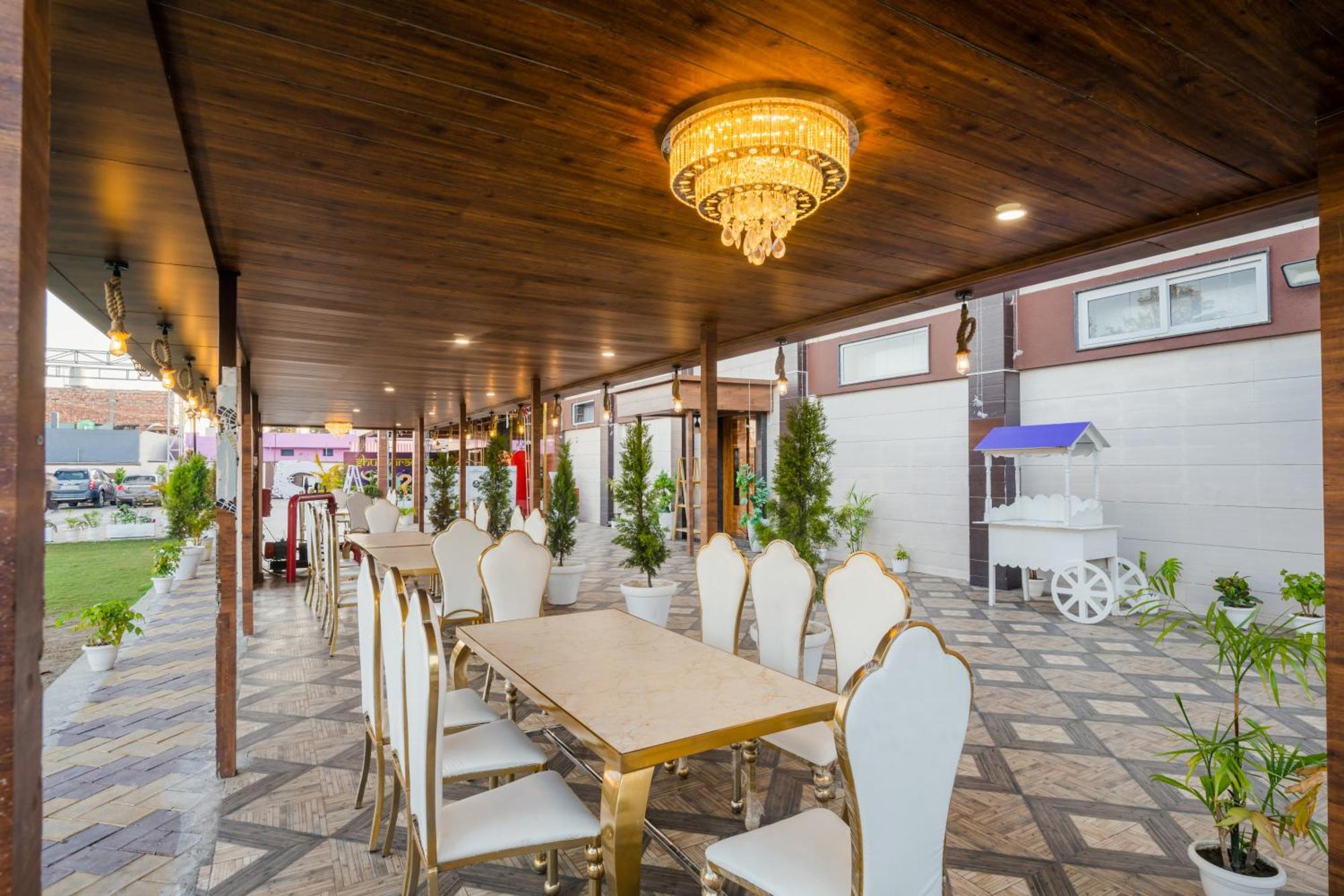 Hotel Vasdaa Grand Dehradun Ngoại thất bức ảnh