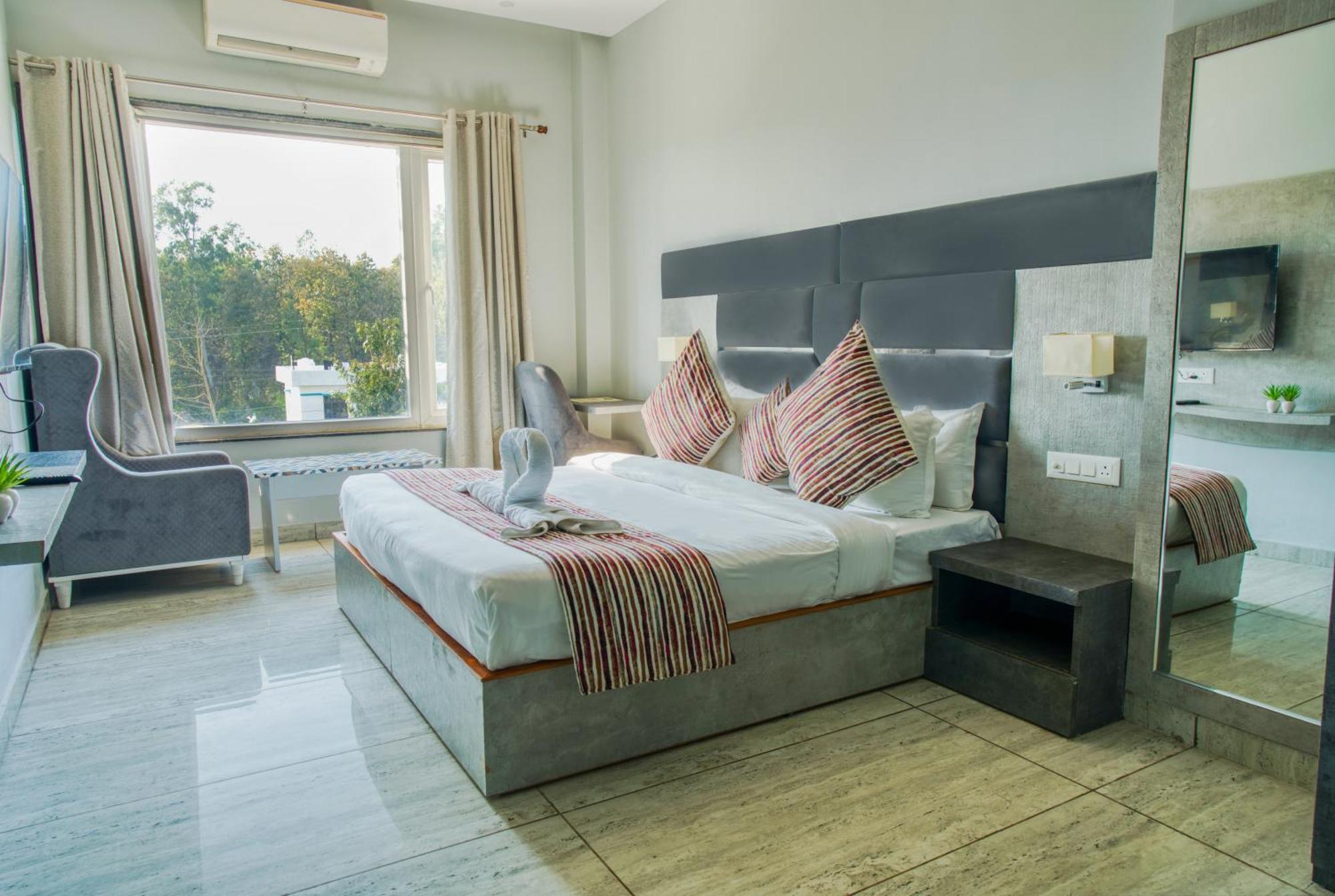 Hotel Vasdaa Grand Dehradun Ngoại thất bức ảnh