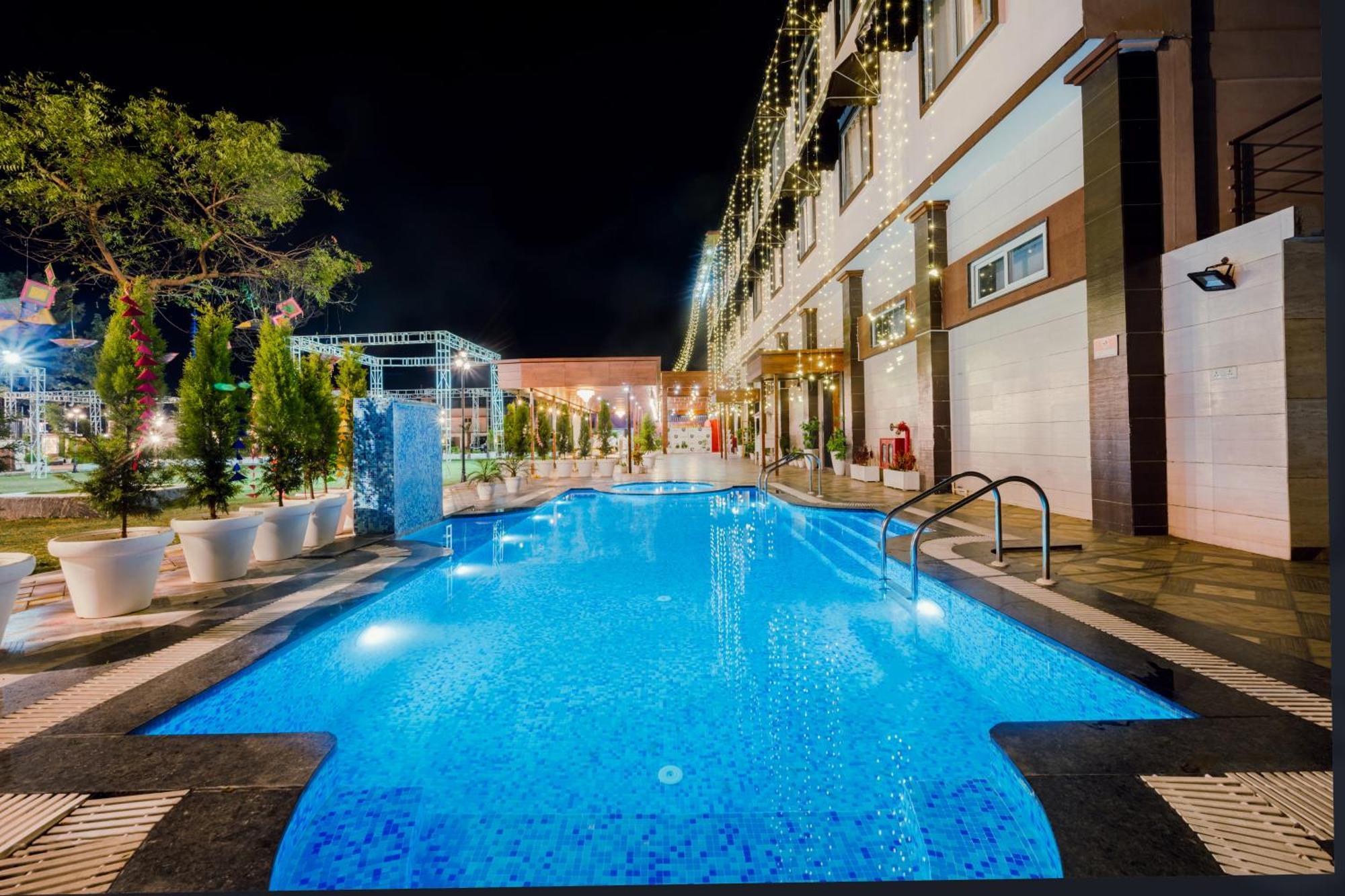 Hotel Vasdaa Grand Dehradun Ngoại thất bức ảnh